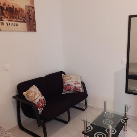 Yellow House Apartment Kalamata Ngoại thất bức ảnh