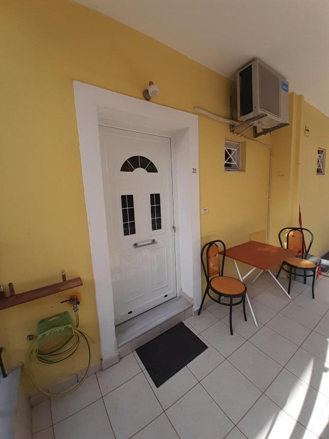 Yellow House Apartment Kalamata Ngoại thất bức ảnh