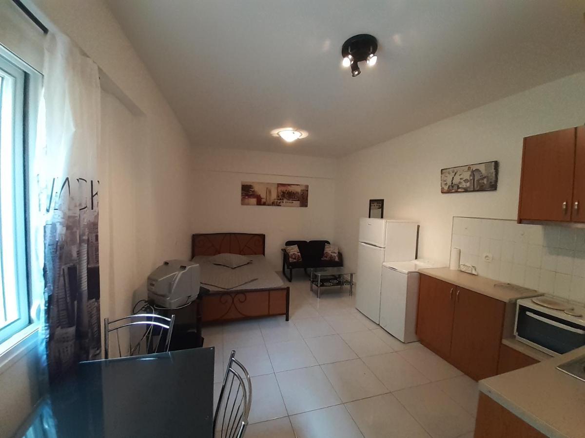 Yellow House Apartment Kalamata Ngoại thất bức ảnh