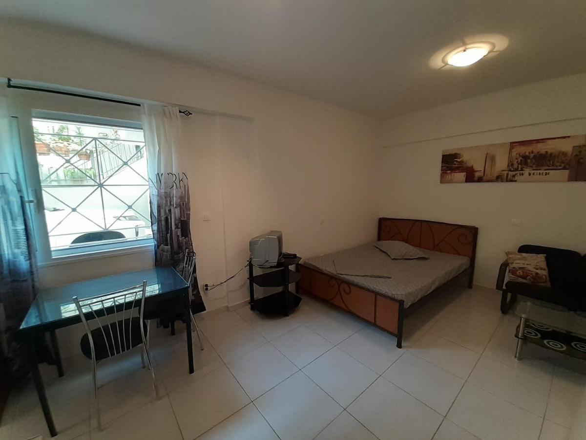 Yellow House Apartment Kalamata Ngoại thất bức ảnh