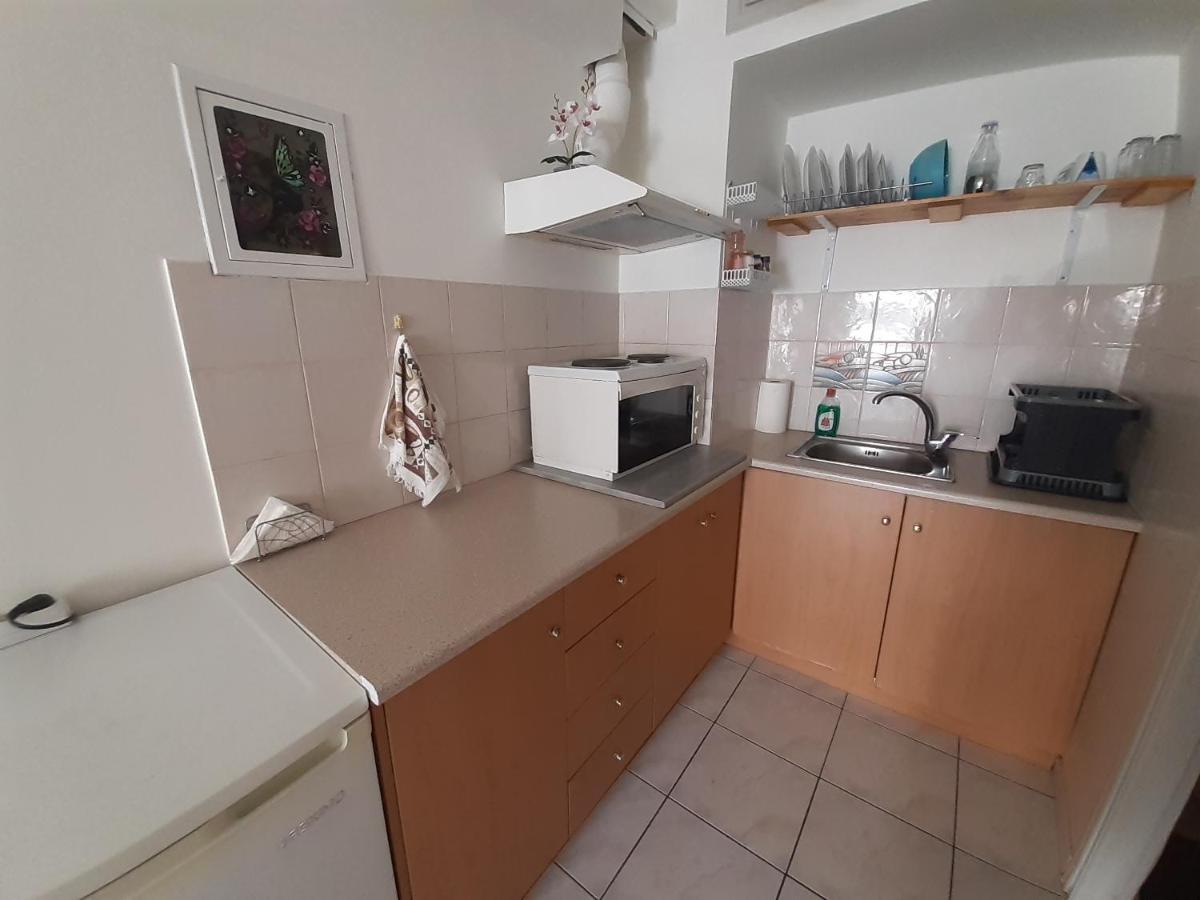 Yellow House Apartment Kalamata Ngoại thất bức ảnh