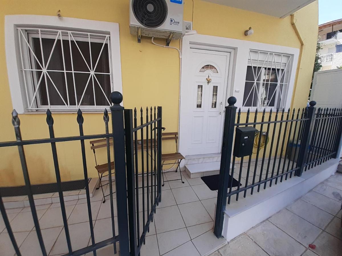 Yellow House Apartment Kalamata Ngoại thất bức ảnh